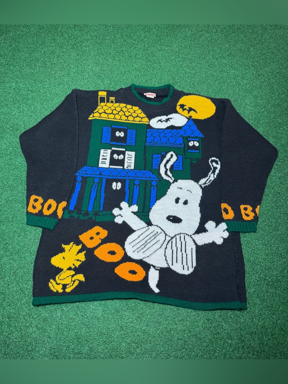 Snoopy Peanuts Vintage Sweater Halloween 80s 90s RARE Cartoon Medium Oversized